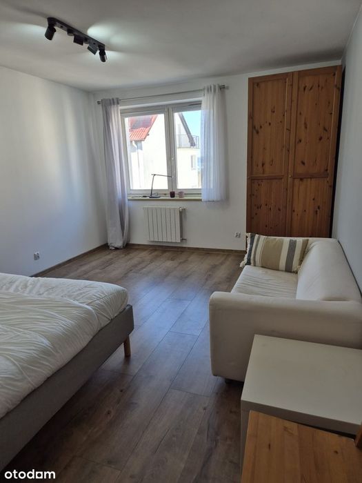 Mieszkanie w Gdyni z balkonem i garażem