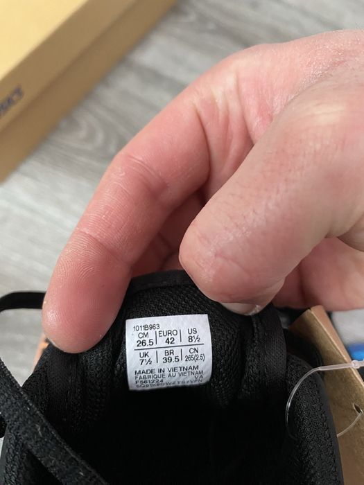 Asics Оригинальные Новые Кроссовки