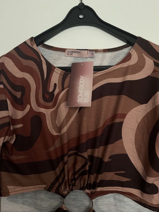 Brązowa nowa z metką sukienka we wzory somebody else s