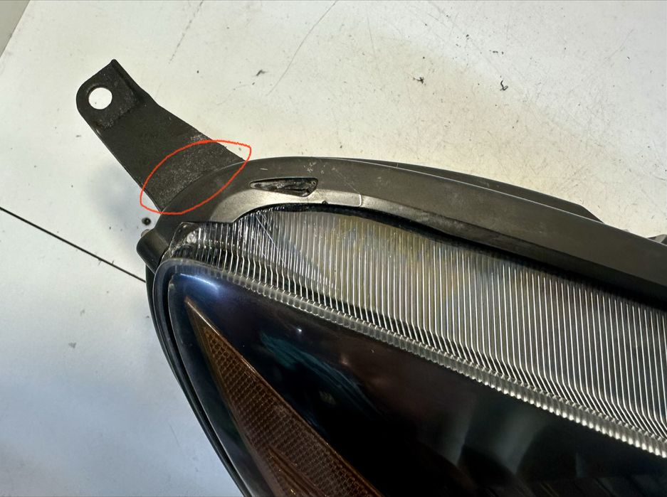 Фара правая Ford Escape MK4 USA 2020 2021 2020 LJ6B-13W029-AH