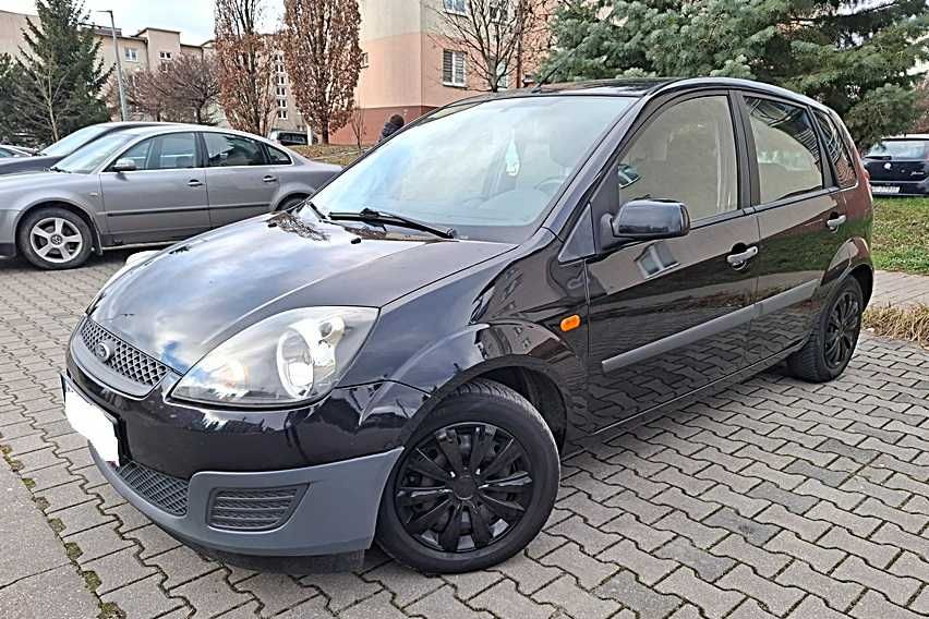 Ford Fiesta 1.3 Benzyna- Bogate Wyposażenie , Stan BDB, M-2007 r