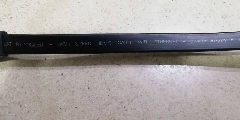 Cabo Belkin HDMI de angulo reto (90º) com 2 m64575339961730122