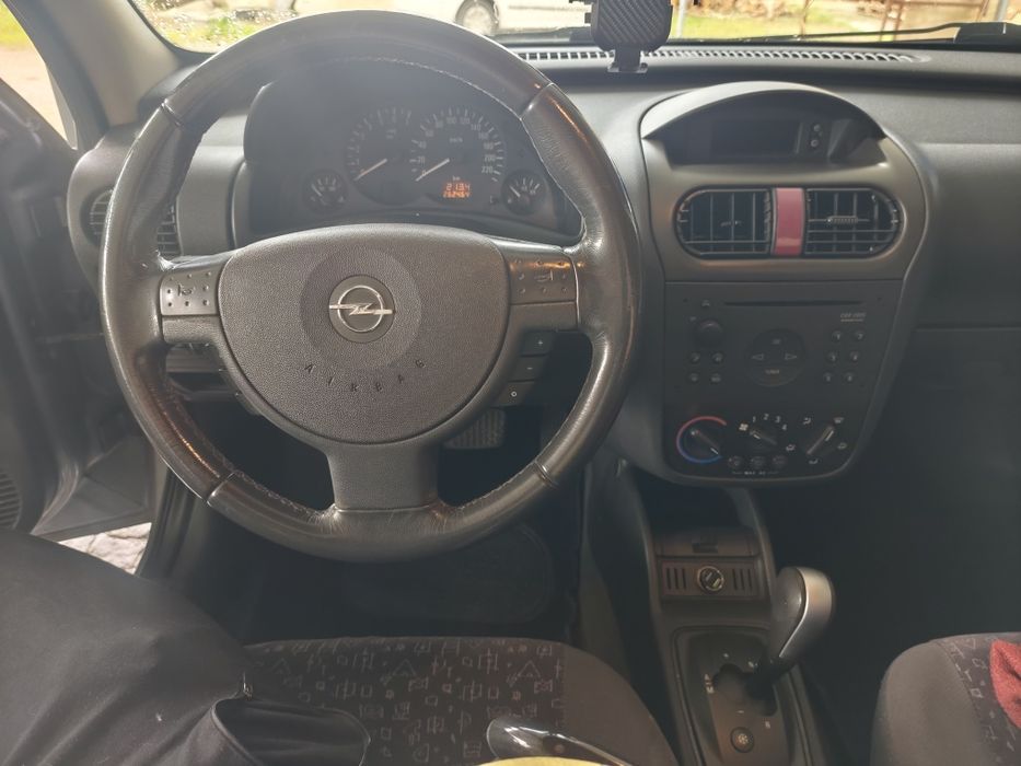 Corsa 1.2 Elegance Easytronic Cx Automática