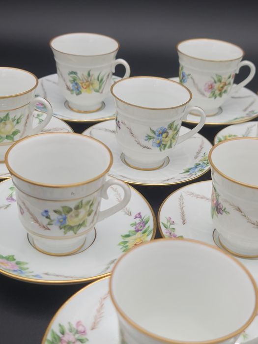 Filiżanki z talerzykami biała porcelana B&G Kopenhaga  lata 60-te