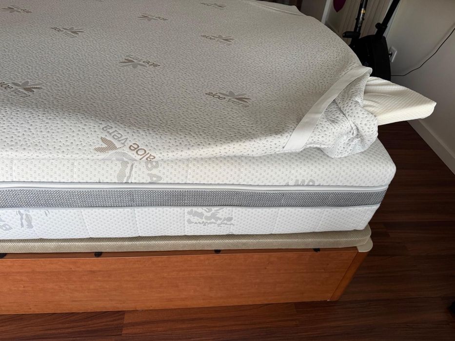 Cama com colchao articulado automatico