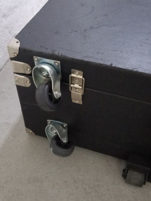 Mala/caixa trólei 77cmx47cmx26cm