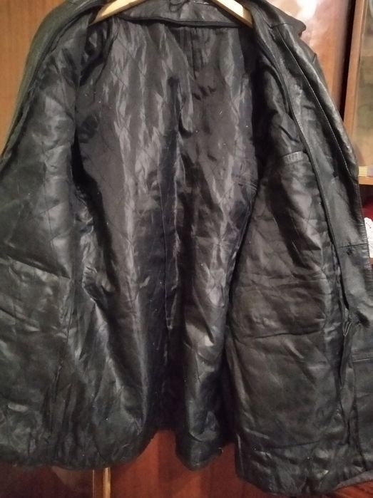 Продам шкіряний жіночий піджак