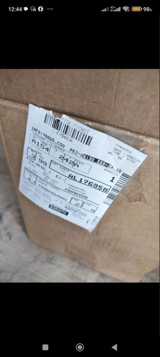 Компресор кондиціонера трактора John Deere