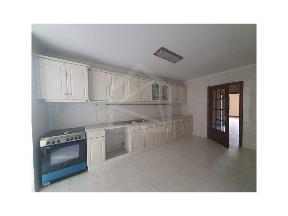 Apartamento T3 em São Mamede Infesta