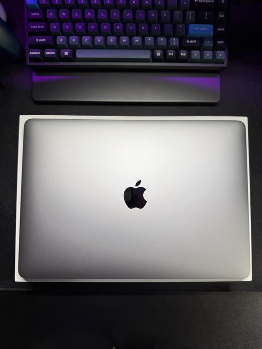 Macbook Air m1 2020 8/256gb *В идеале*