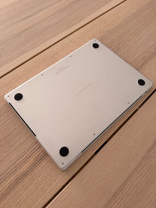 Macbook Pro M4 Pro 24Gb RAM 512GB Disco