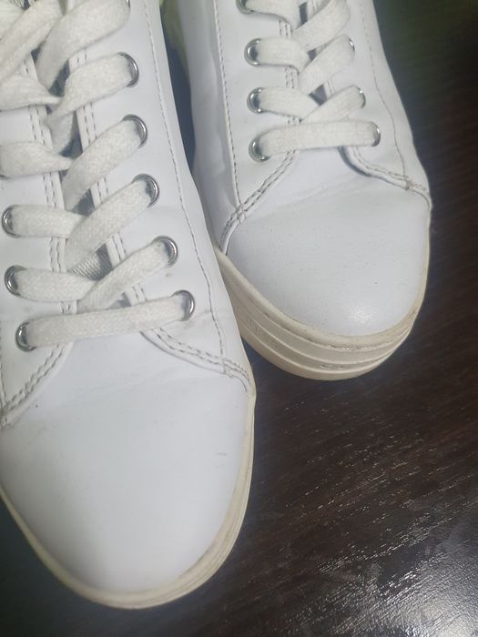 Buty Guess oryginalne 38