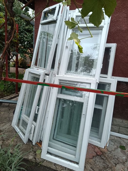 відаю безкоштовно дерев'яні вікна