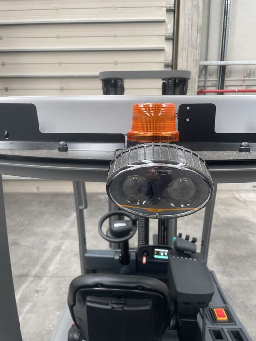 Jungheinrich EFG 320 electrico - novo