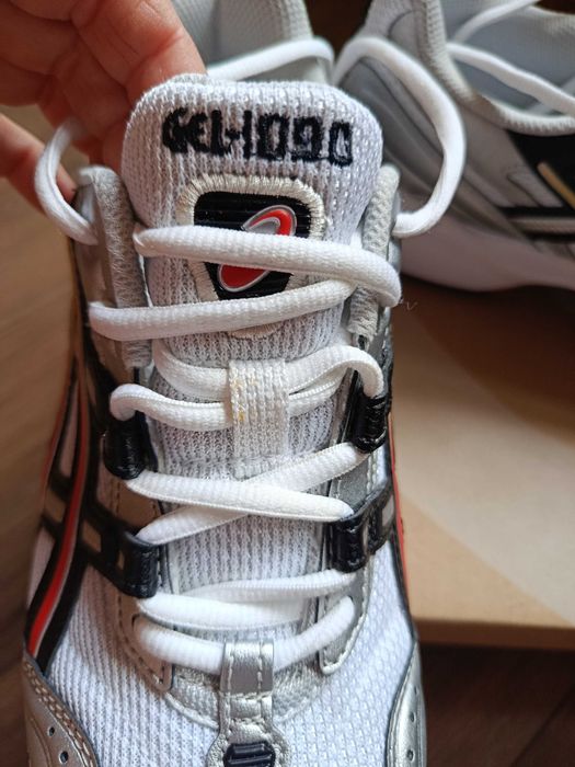 Кросівки "Asics"