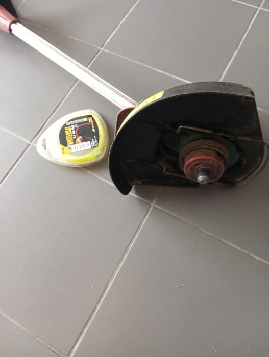 Aparador elétrico 550 W Bosch ART 30