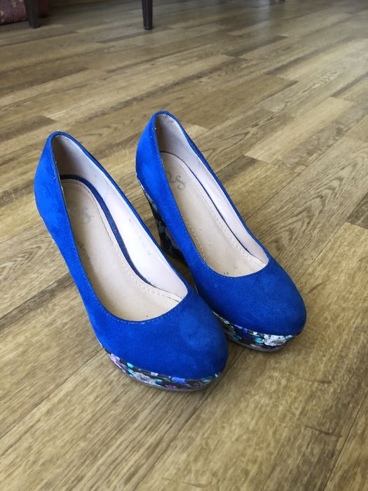 Туфли на платформе, синие, каблук/ босоножки