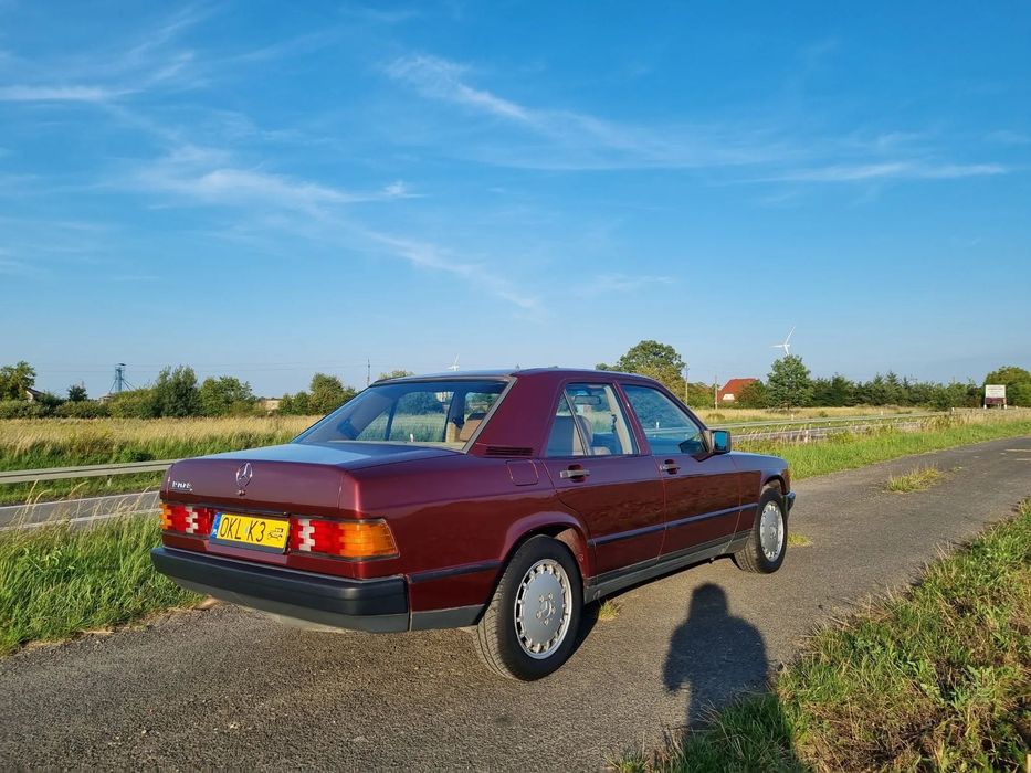 Mercedes-Benz Seria 190