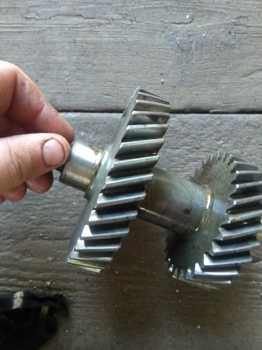 Блок шестерень роздатки Нива Ваз 2121. Пром Вал