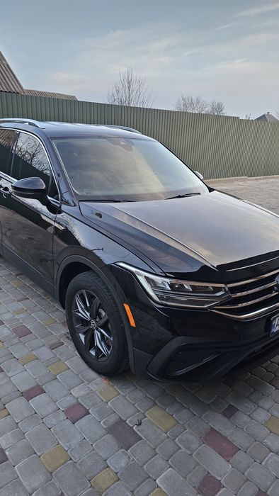 Volkswagen Tiguan 2023 рік