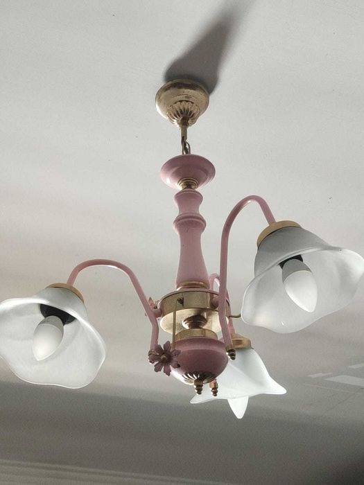 Candeeiros quarto como novos
