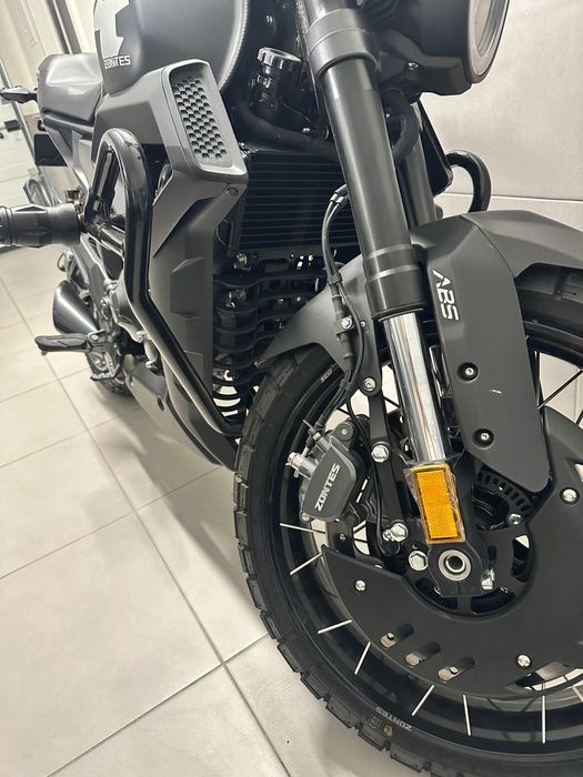 Moto Zontes Gk 125 apenas 1600 quilómetros