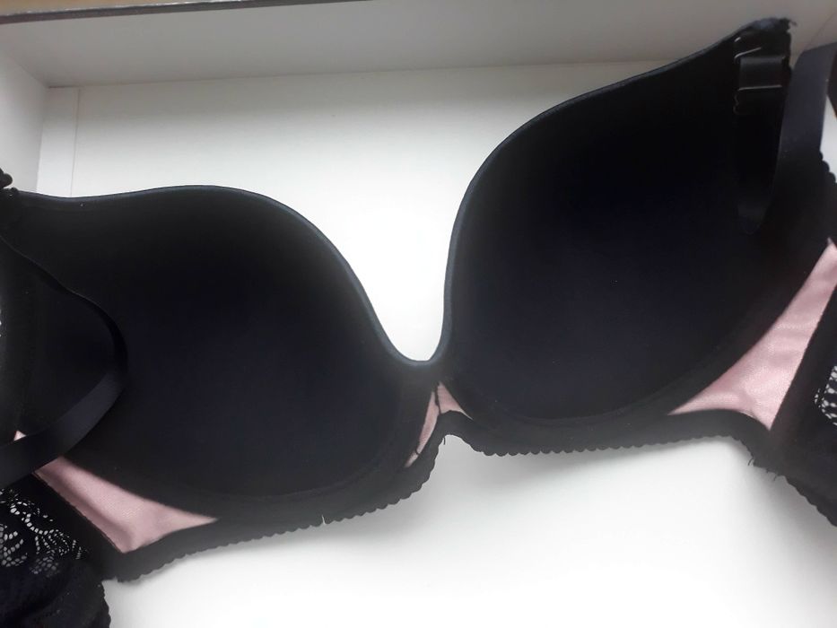 Новий бюстгальтер 85 C