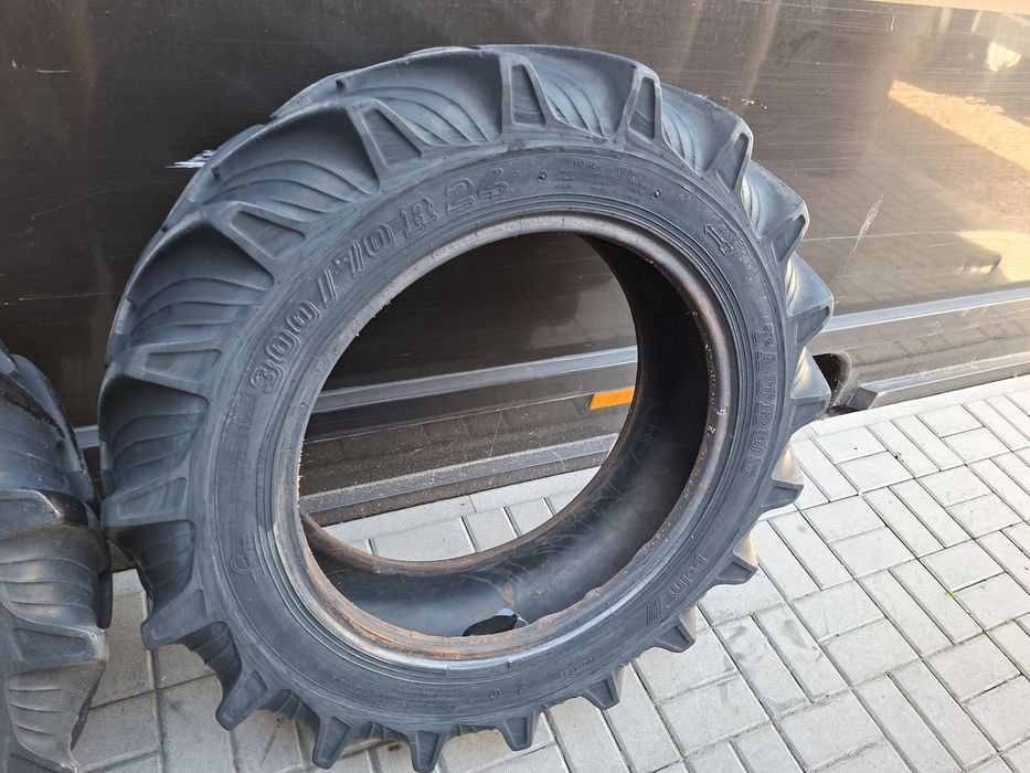 Opona rolnicza 300/70 r.24