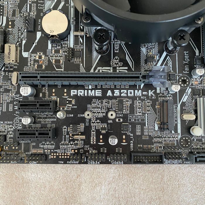Motherboard ASUS PRIME A320M-K + CPU Ryzen 3 2200G