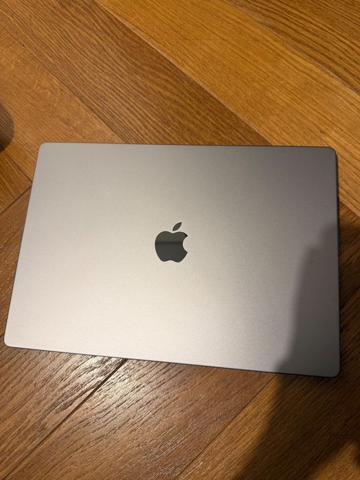 MacBook Pro 16 64gb ram 24cpu 1tb idealny