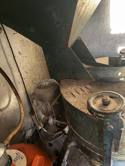 Moinho eletrico de milho