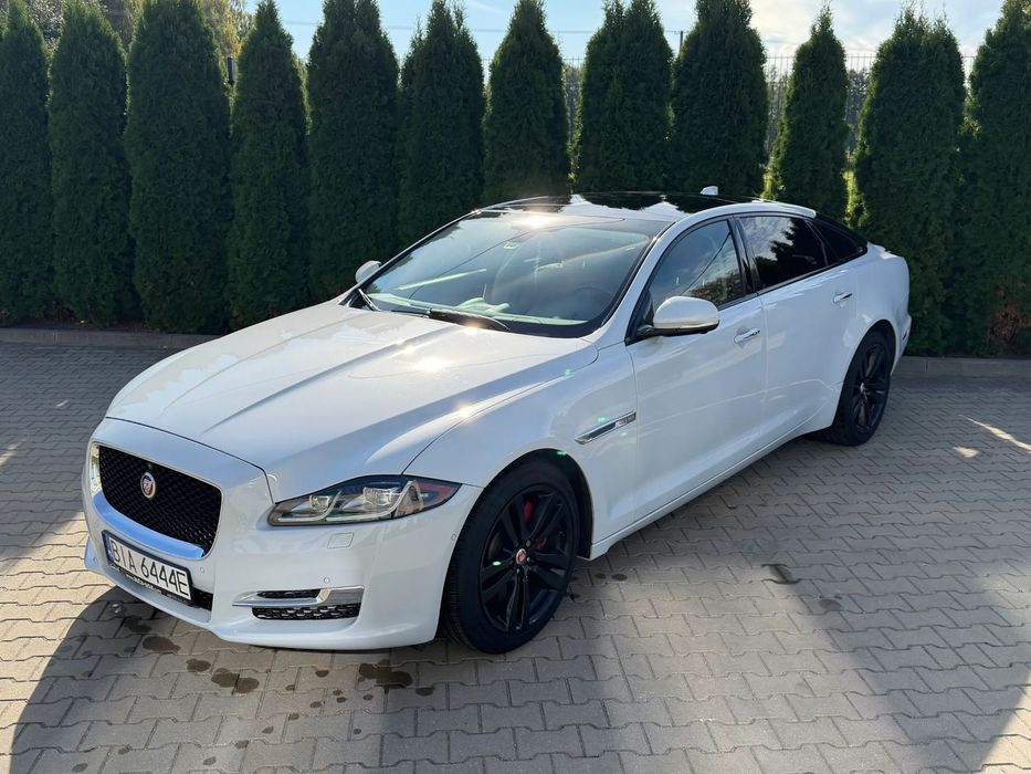 Jaguar XJ