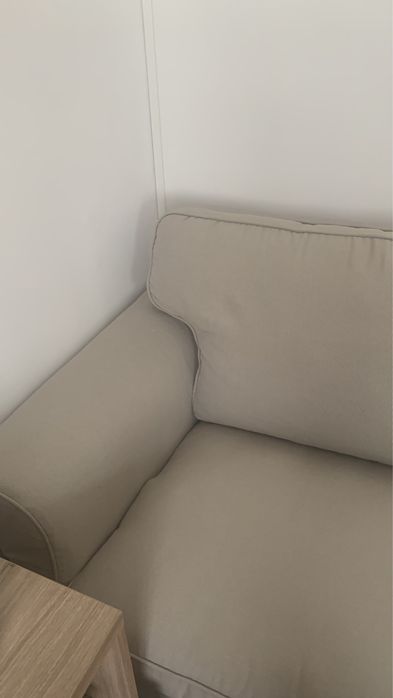 Sofá 2 lugares cinzento claro