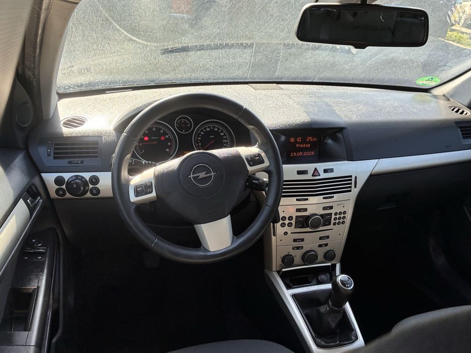 Opel astra rok 2007 poj 1.6 przeb 164 tys super stan