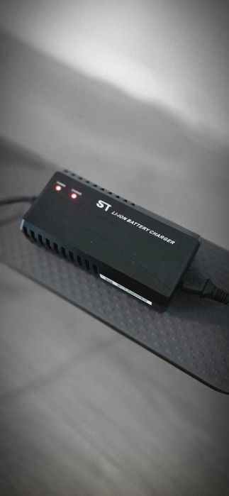 Hulajnoga elektryczna customowa dowalona na maxa