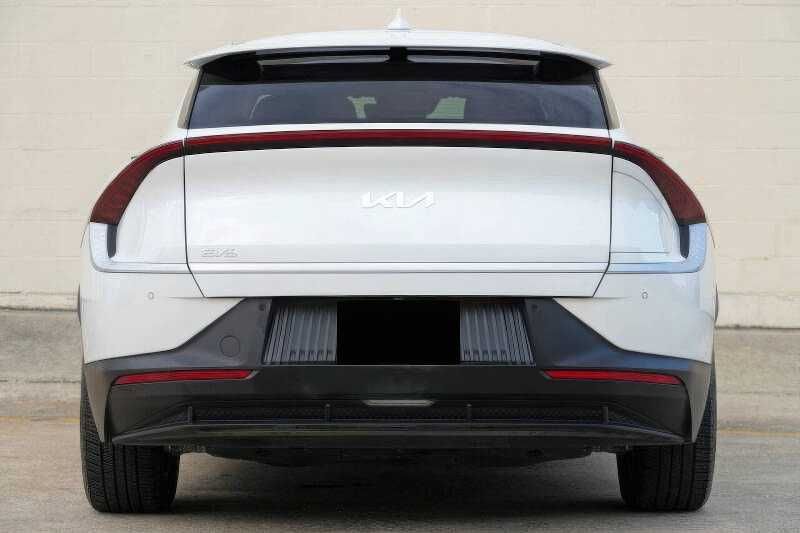 2024 Kia EV6 Light