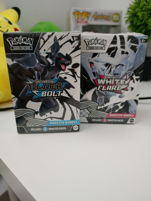 Booster bundles Black and White