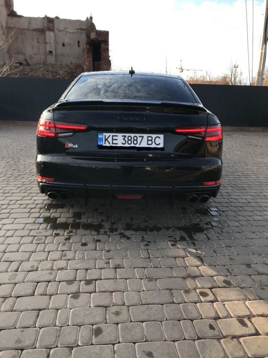 Audi S4 B9 2018 3.0 354 к.с