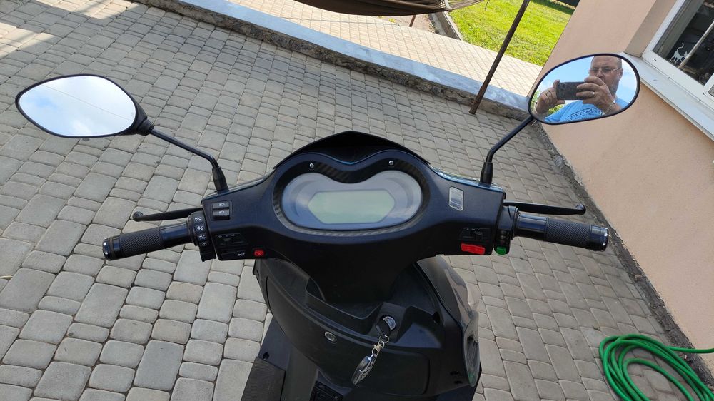 Электроскутер FADA UNLI 2000W Li-ion