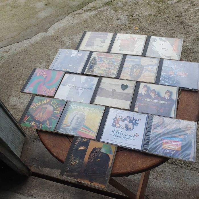 Cds antigos para desocupar