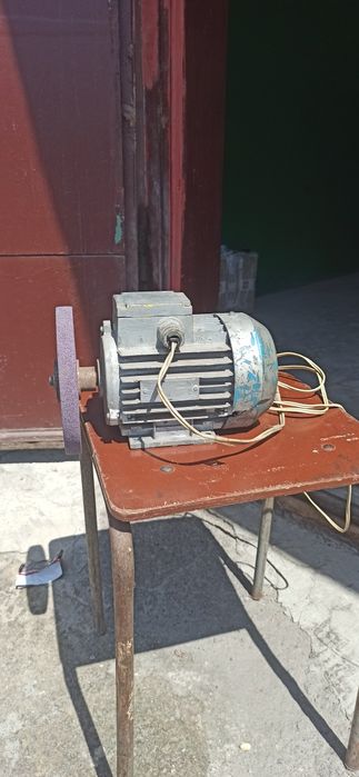 Точило, наждак электрическое.