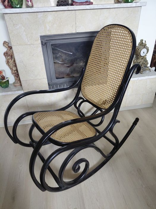 Vintage piękny Bujany fotel PRL Paged