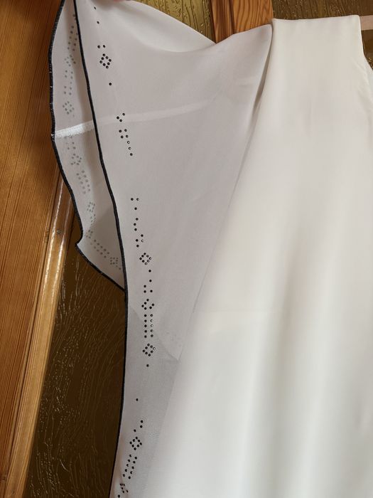 Sukienka elegancka biała