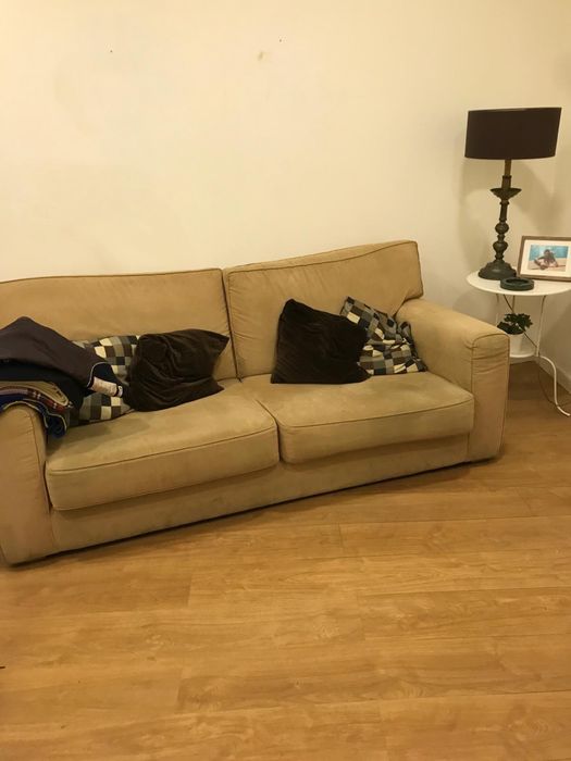 Drogaria Coelho Neto – Trespasse Completo | Negócio Tradicional com Clientela Fixa