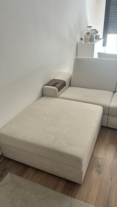 Sofá três lugares com chaise long