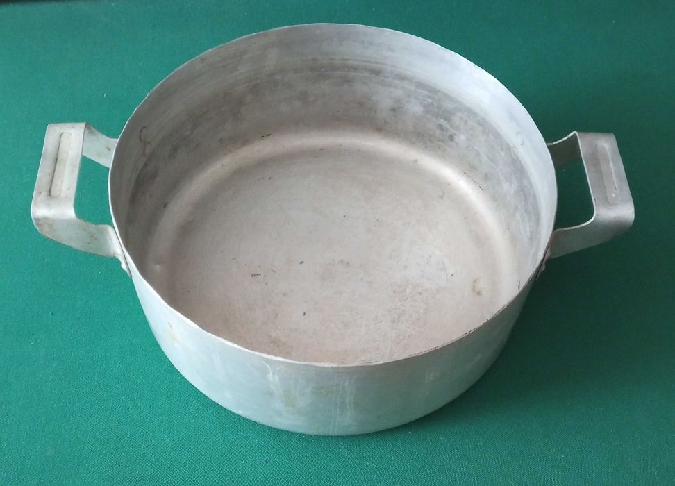 Кухонная утварь: открывашки, половник, шумовка, закаточный ключ и пр.