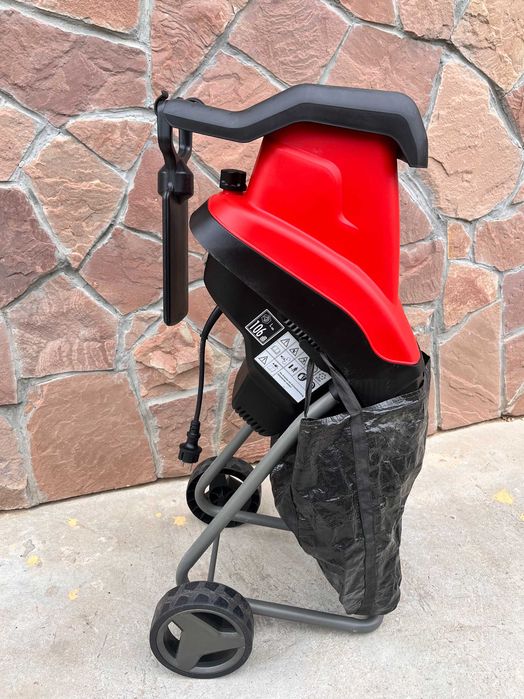 Садовий подрібнювач Einhell GC-KS 2540 ножовий бу із Німеччини