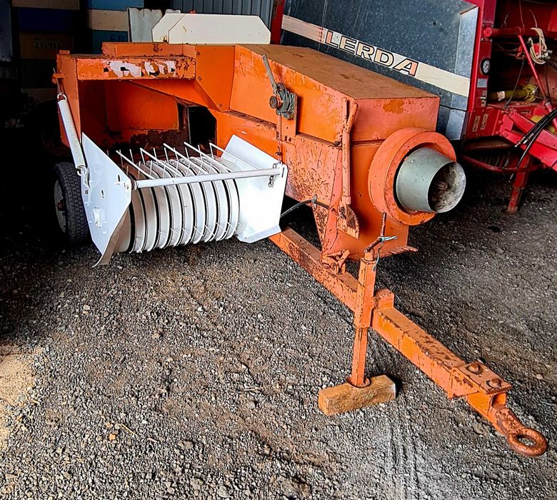 Enfardadeira fiat 130 largura total 1.50m