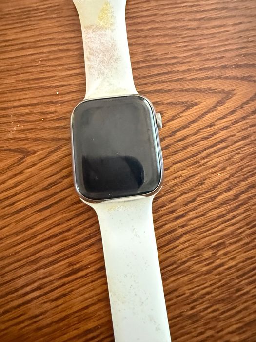 Zegarek Apple Watch 7