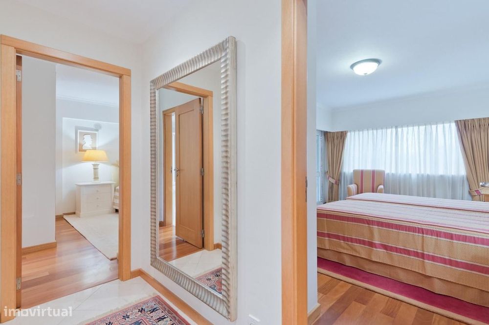 Apartamento T2 com jardim, Cascais